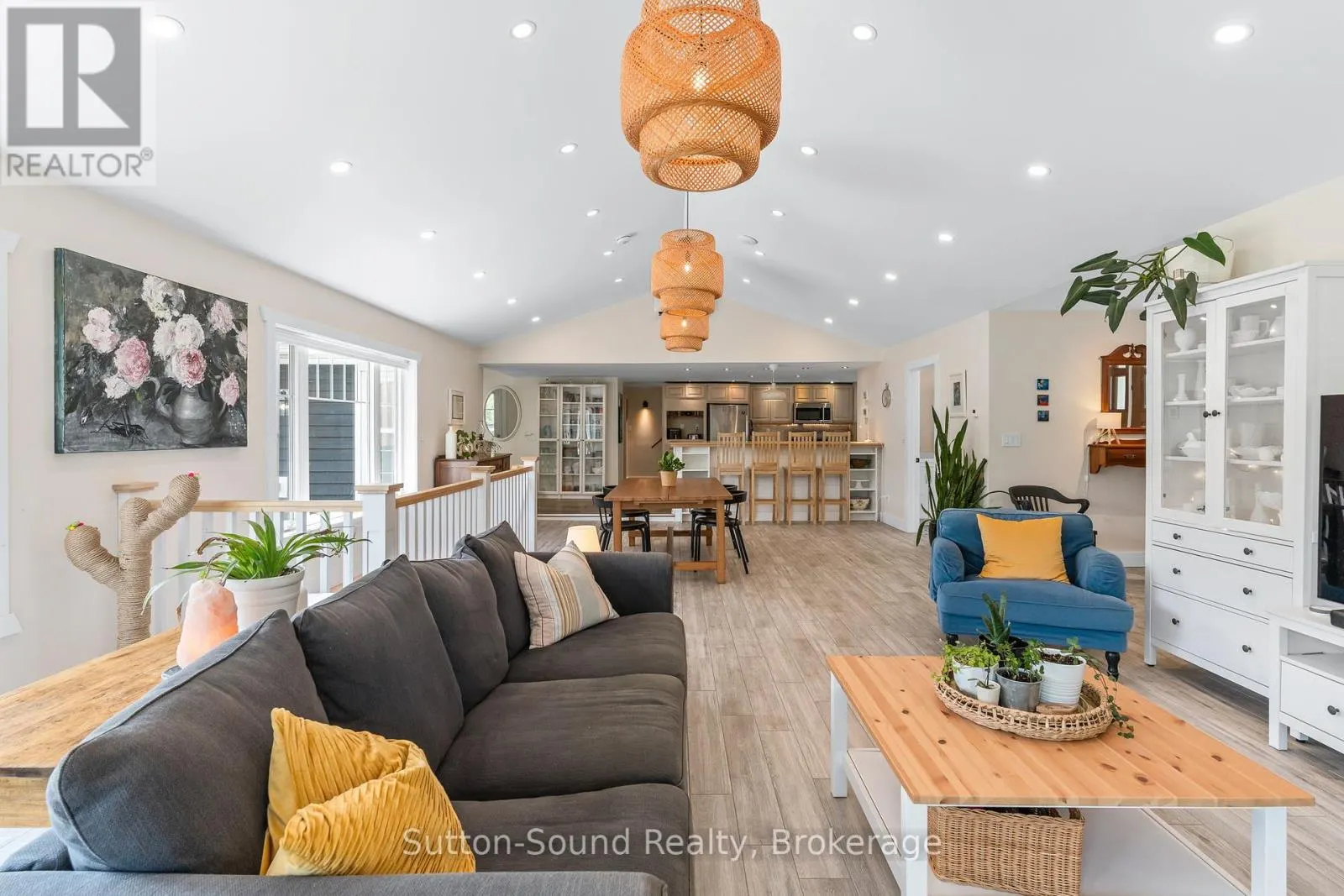 87 MEADOWLAND ROAD