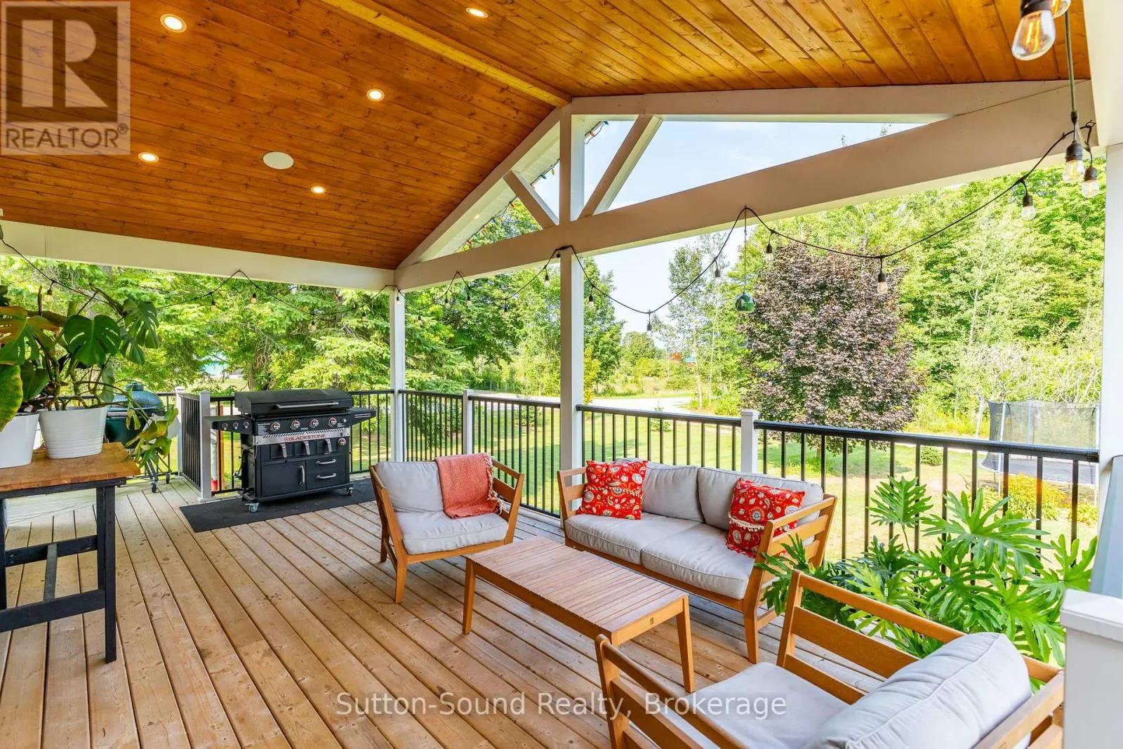 87 MEADOWLAND ROAD