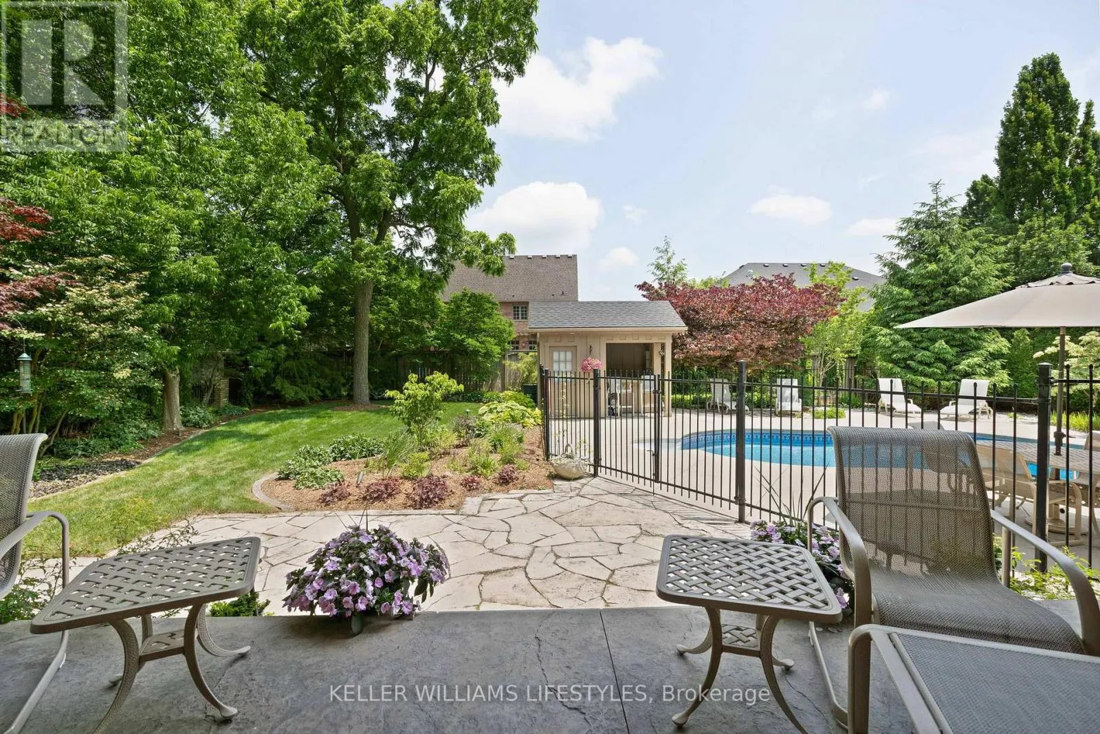 95 HIGHLAND WOODS COURT
