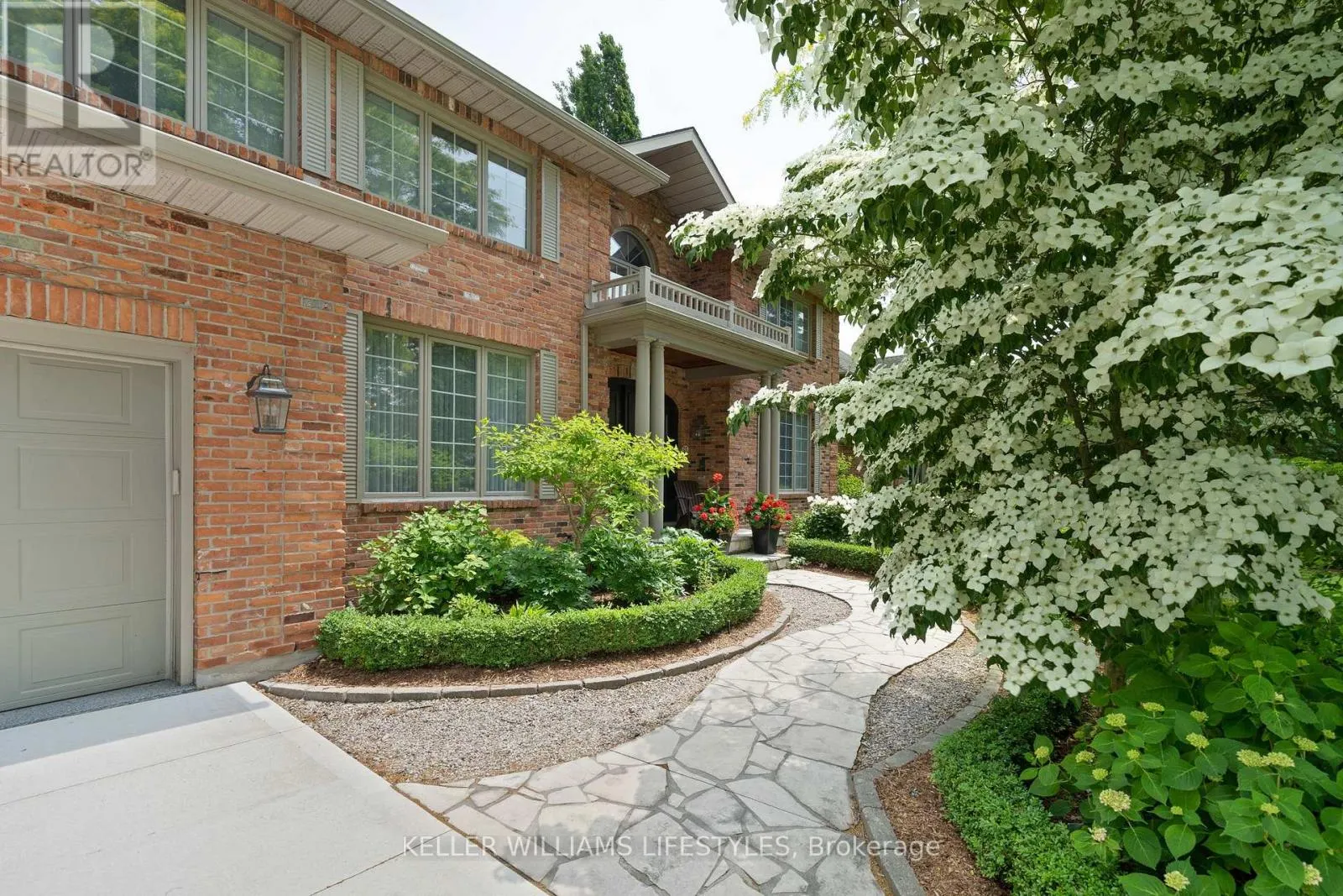 95 HIGHLAND WOODS COURT