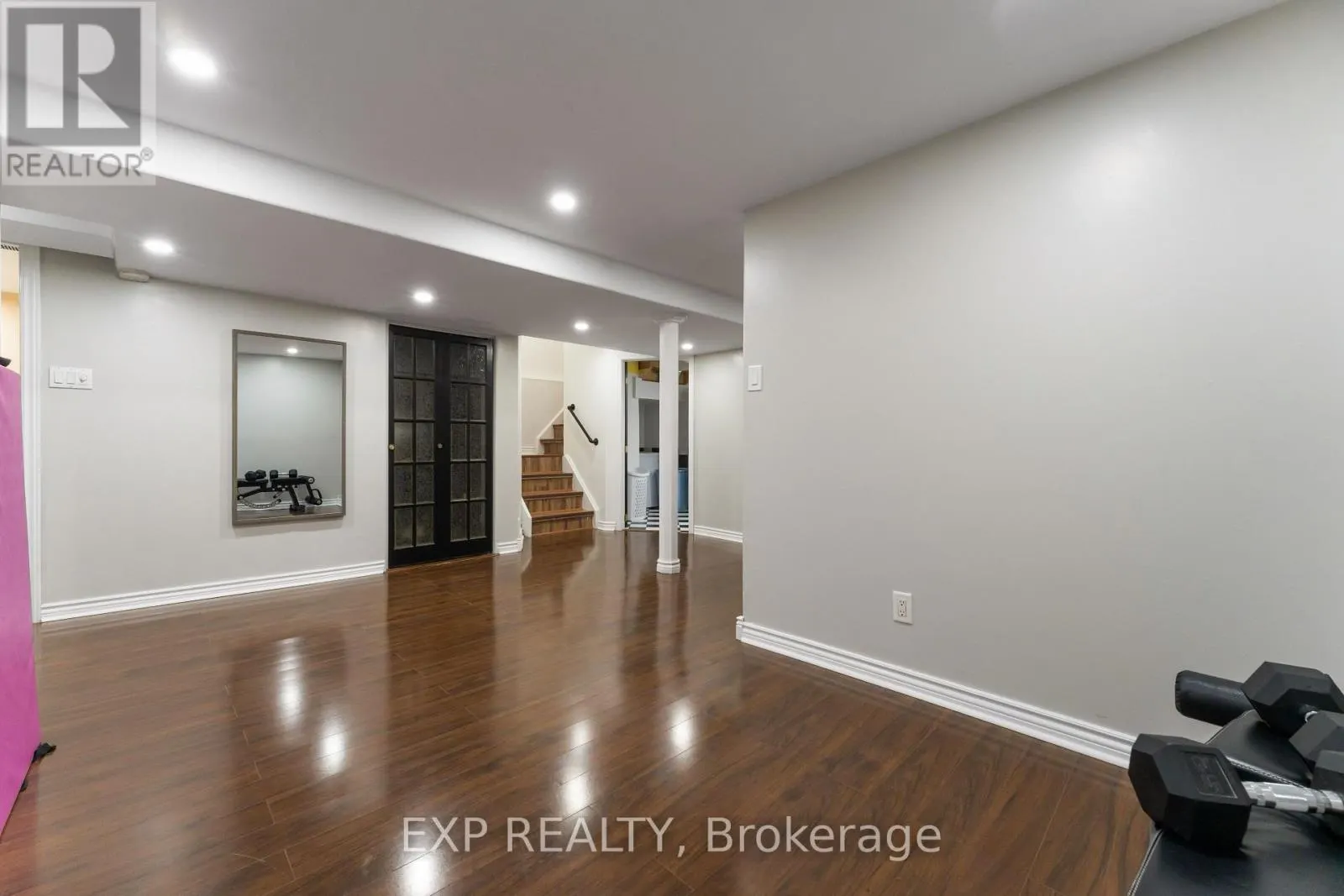1762 SUNVIEW DRIVE
