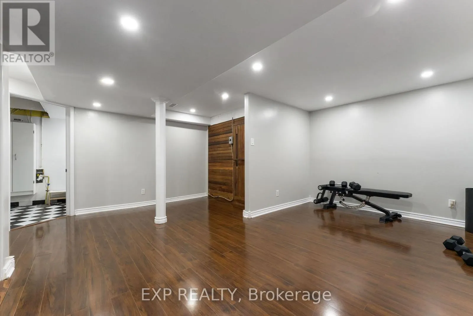 1762 SUNVIEW DRIVE