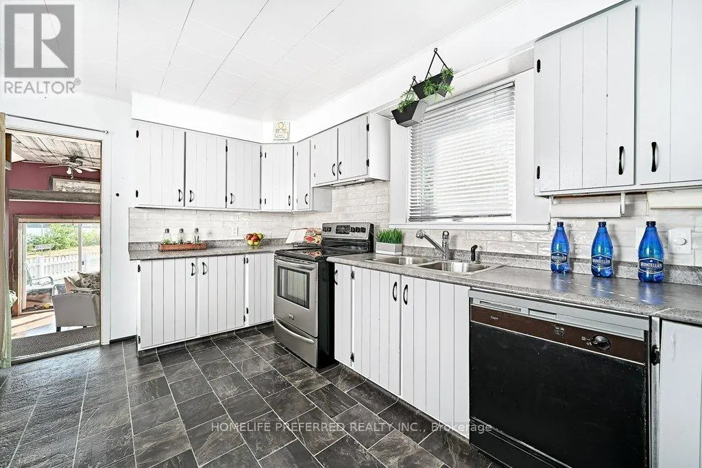 157 CRESCENT STREET