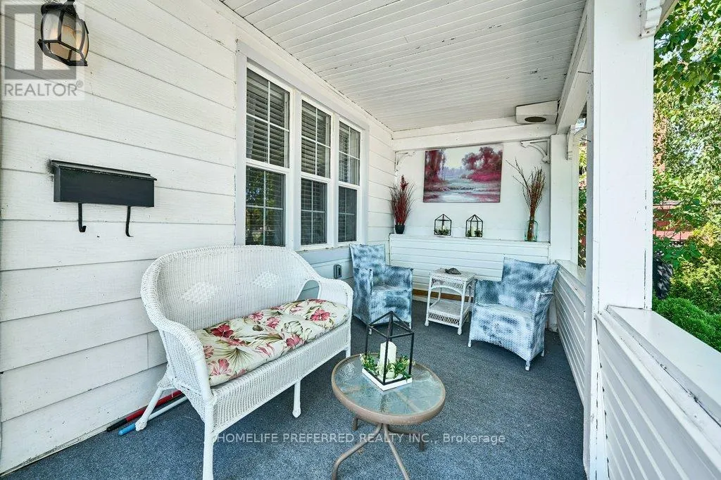 157 CRESCENT STREET