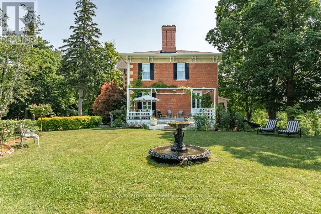 22 HAUSER PLACE
