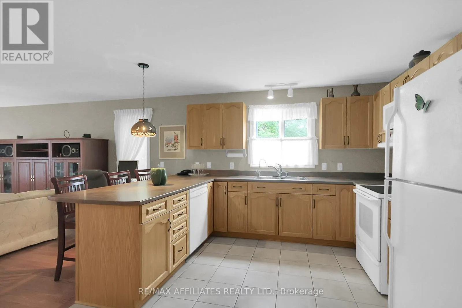 2032 SUN VISTA PRIVATE