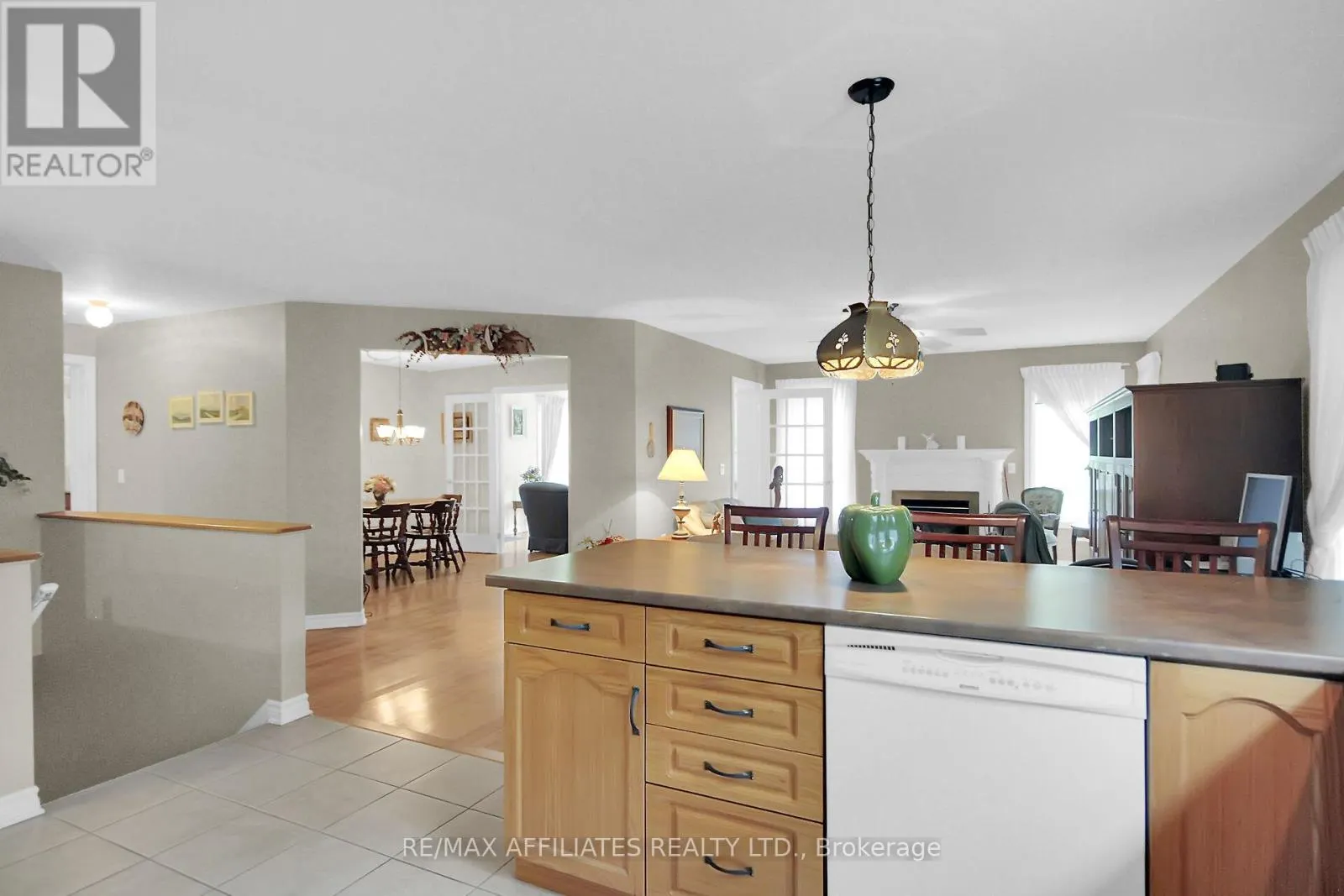 2032 SUN VISTA PRIVATE