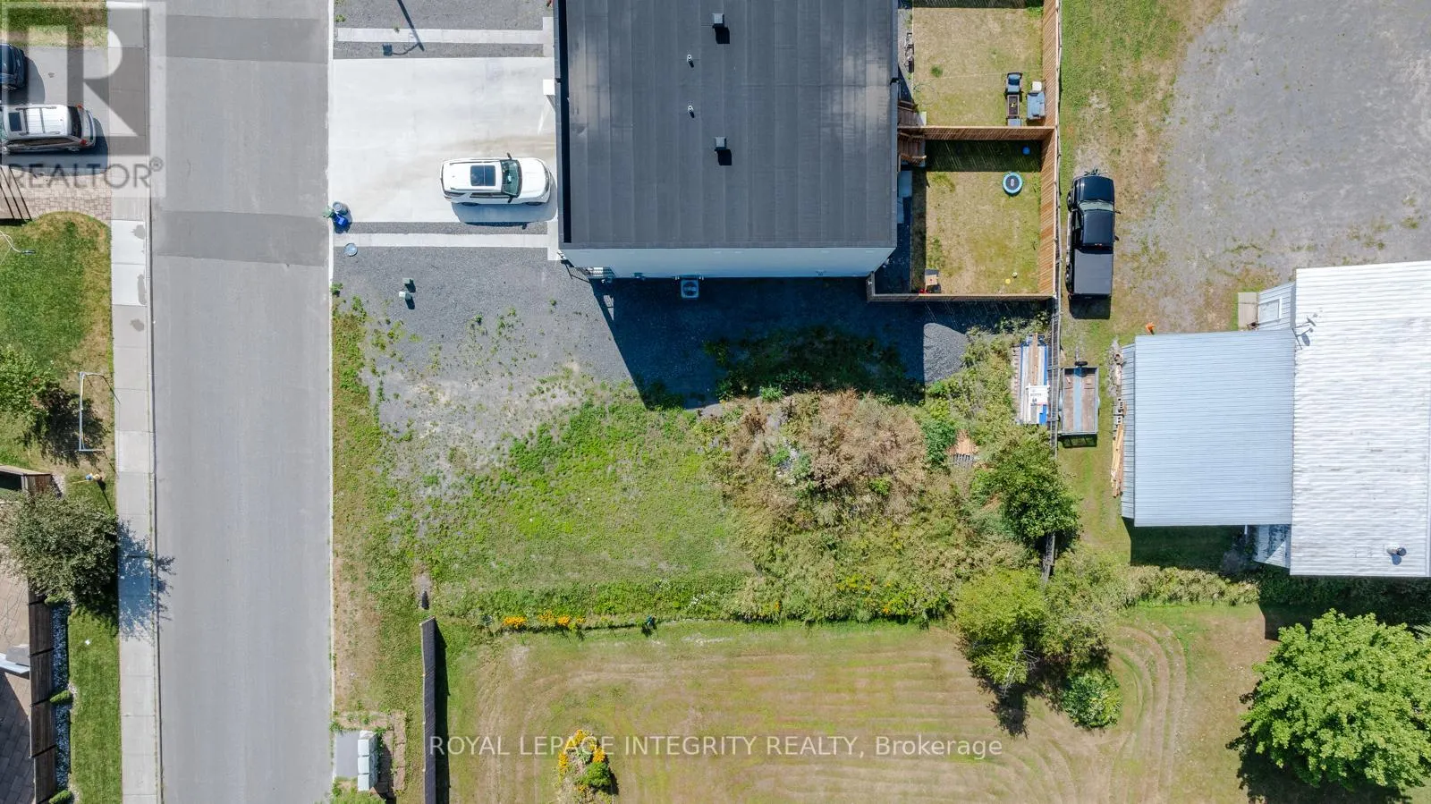 877A CONTOUR STREET
