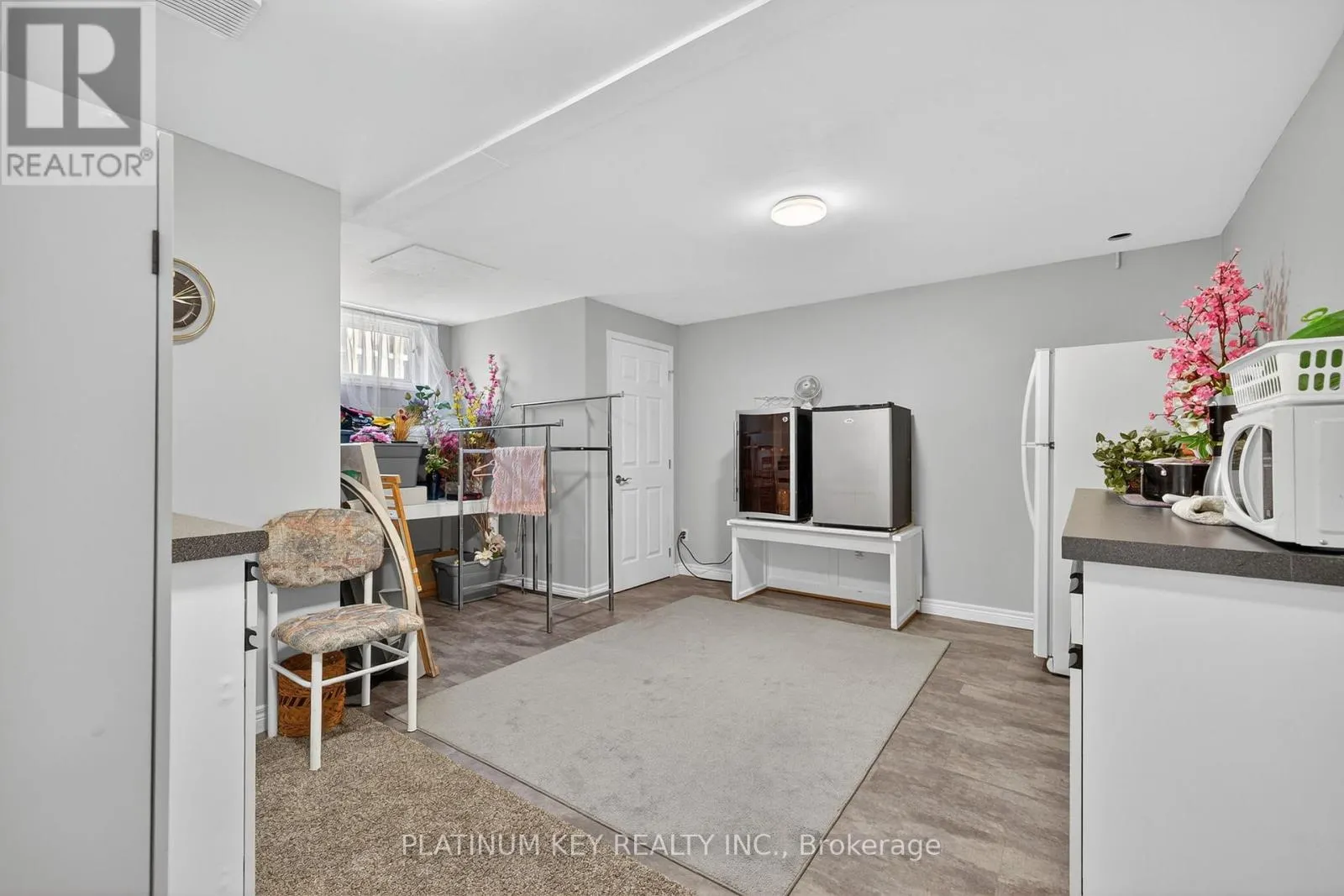 277 SAULSBURY STREET