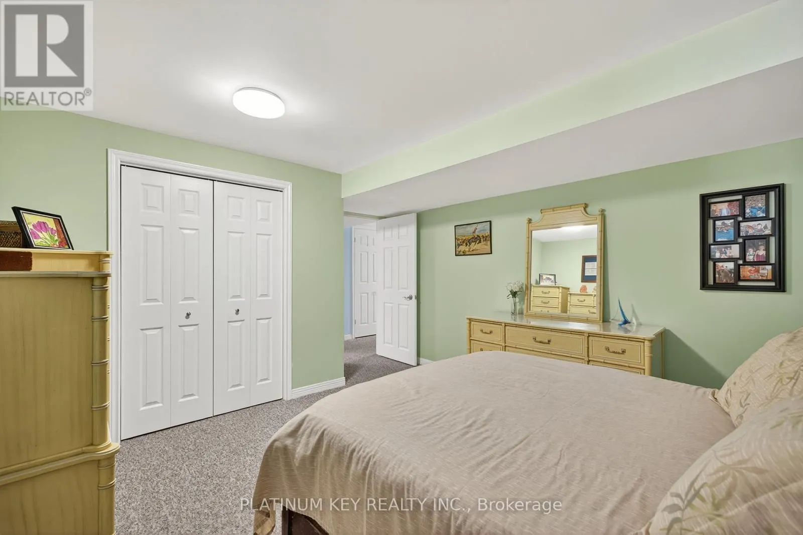 277 SAULSBURY STREET
