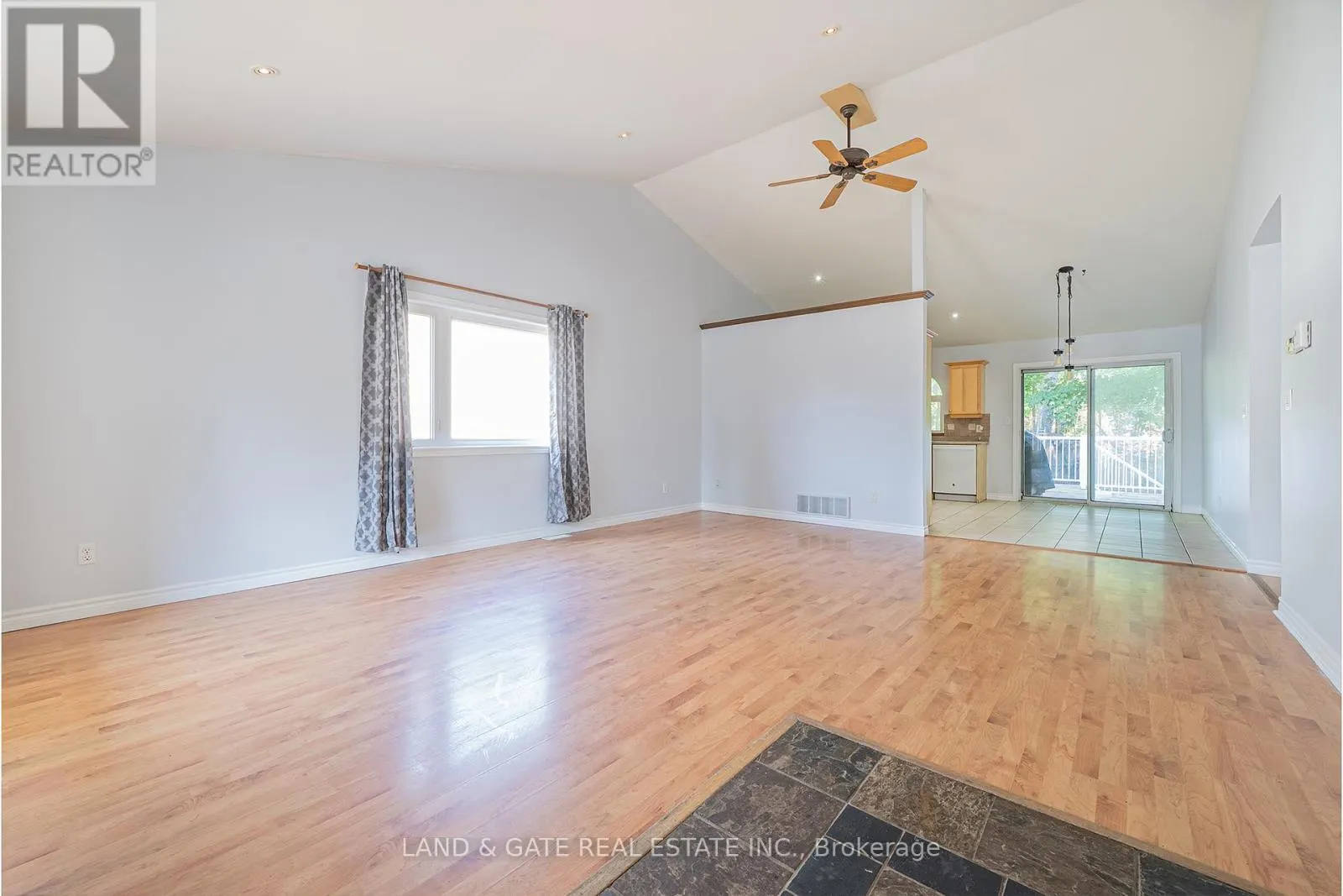 17 SHORT STREET