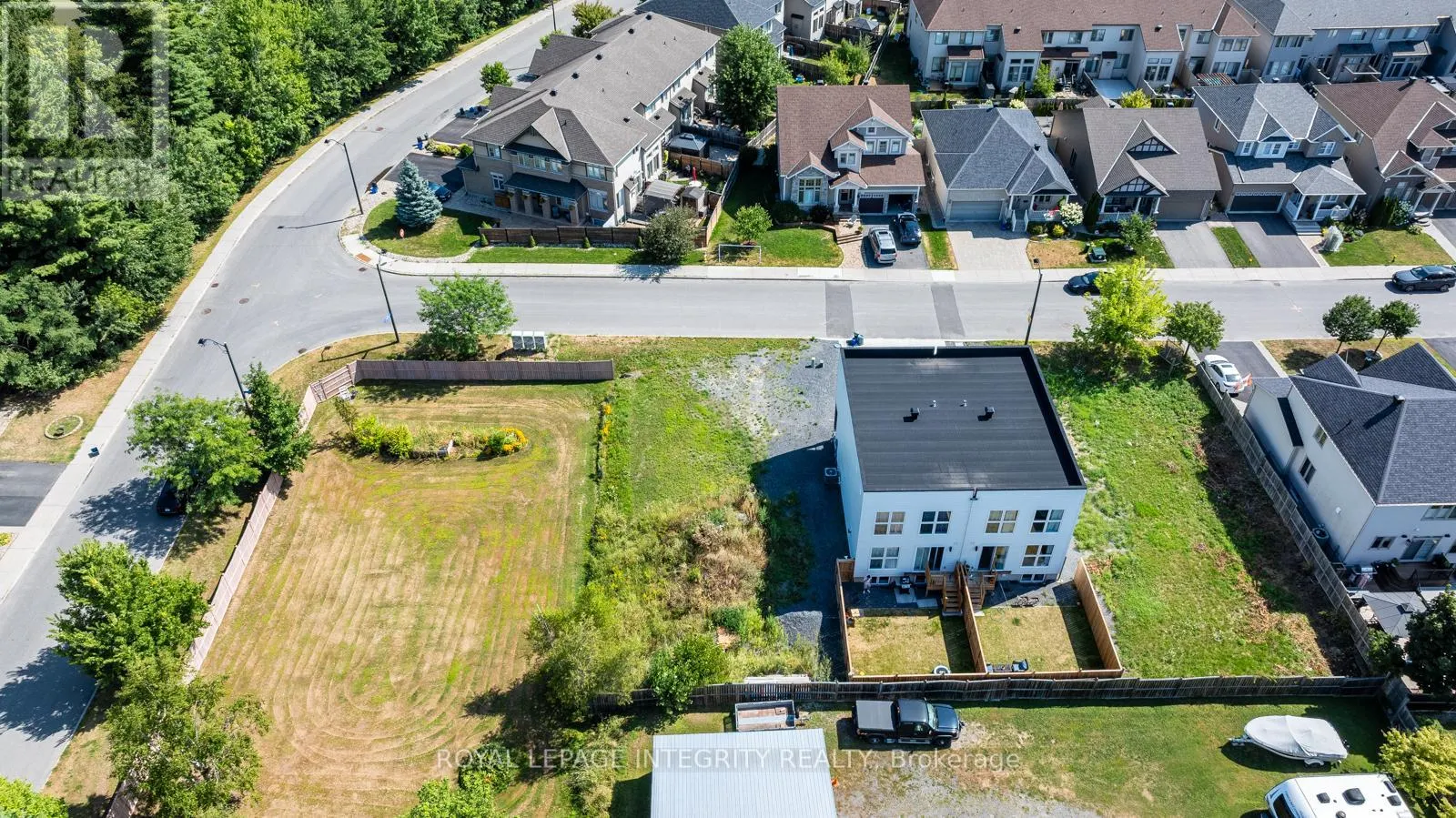 877B CONTOUR STREET