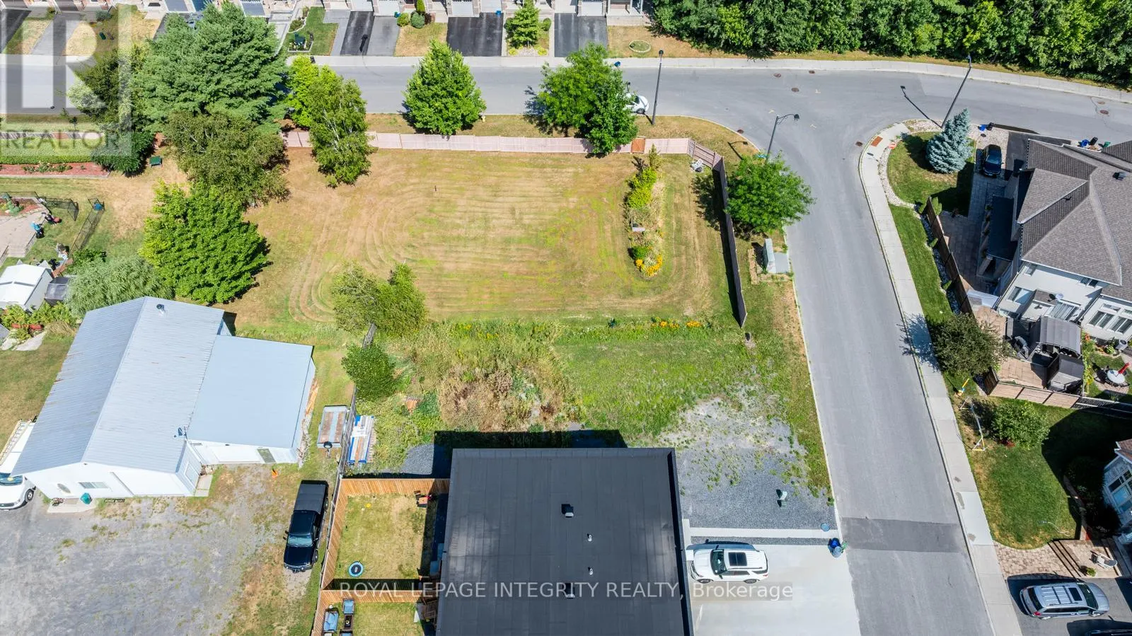 877B CONTOUR STREET