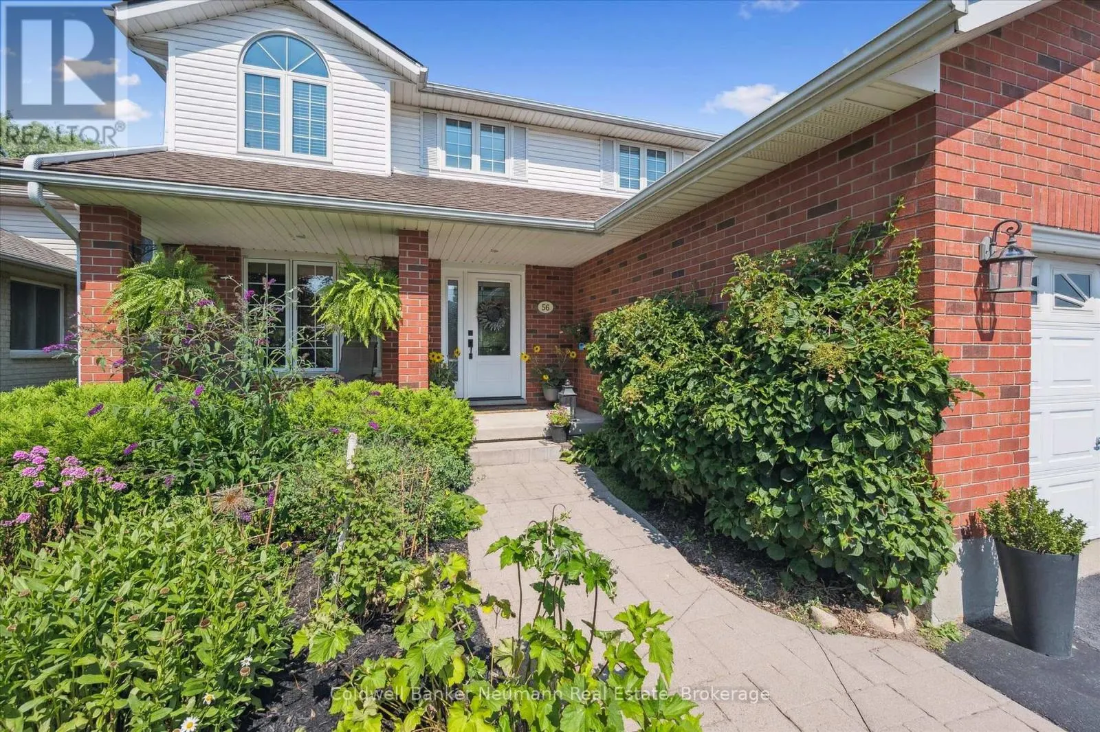 56 HAYWARD CRESCENT