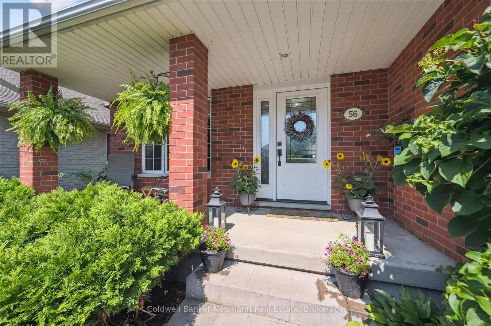 56 HAYWARD CRESCENT