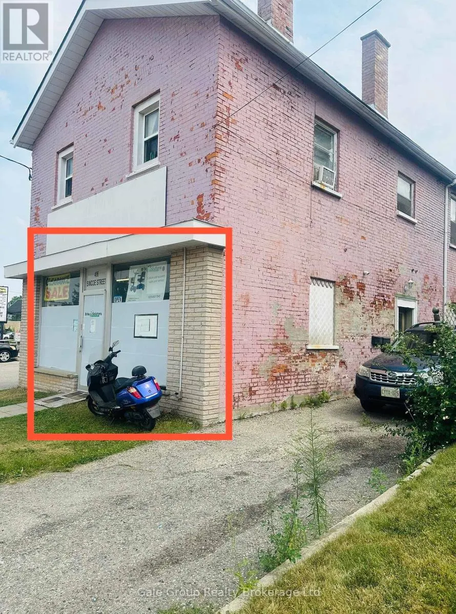 406 SIMCOE STREET