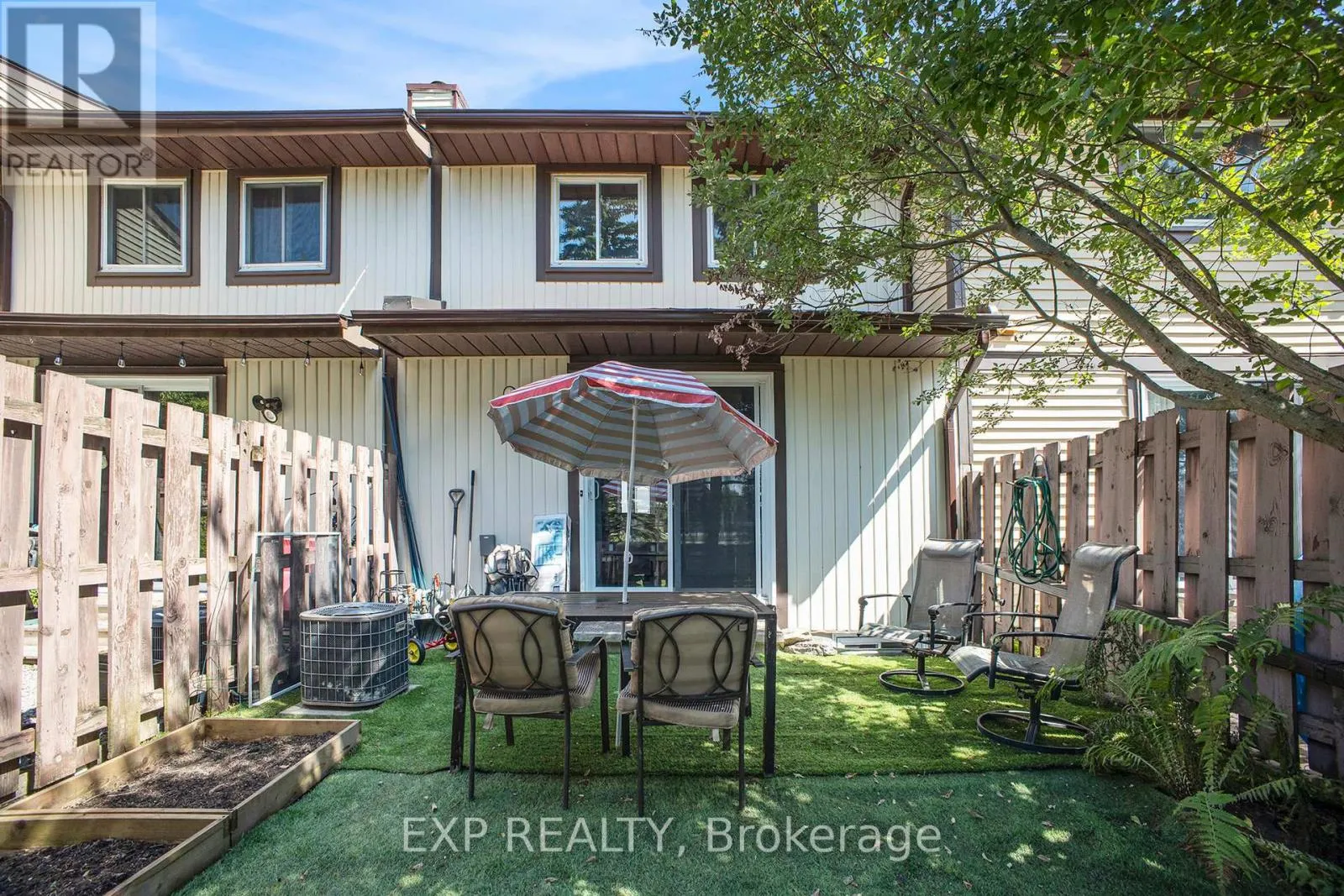 68 - 30 BANEBERRY CRESCENT
