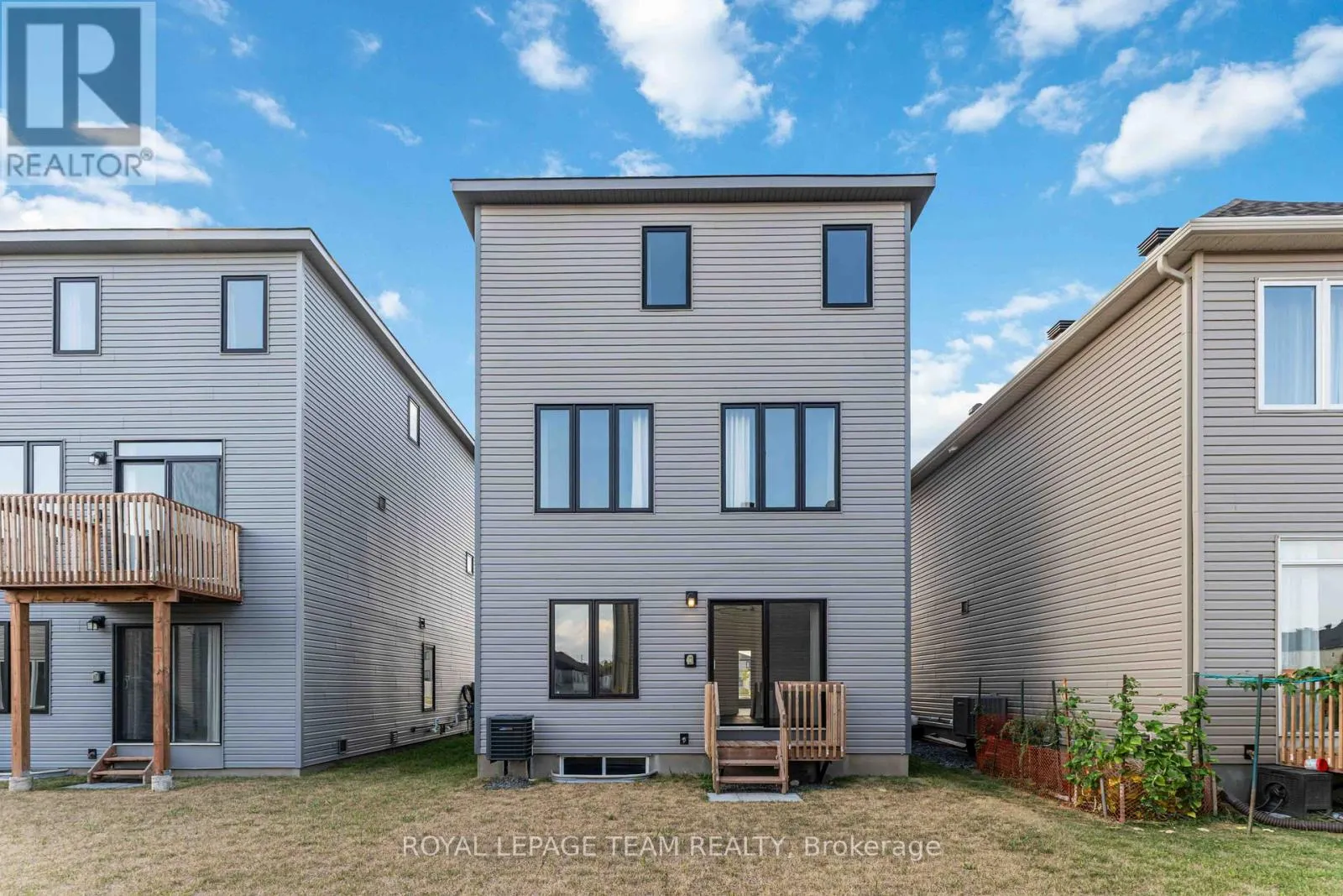 865 CAPPAMORE DRIVE