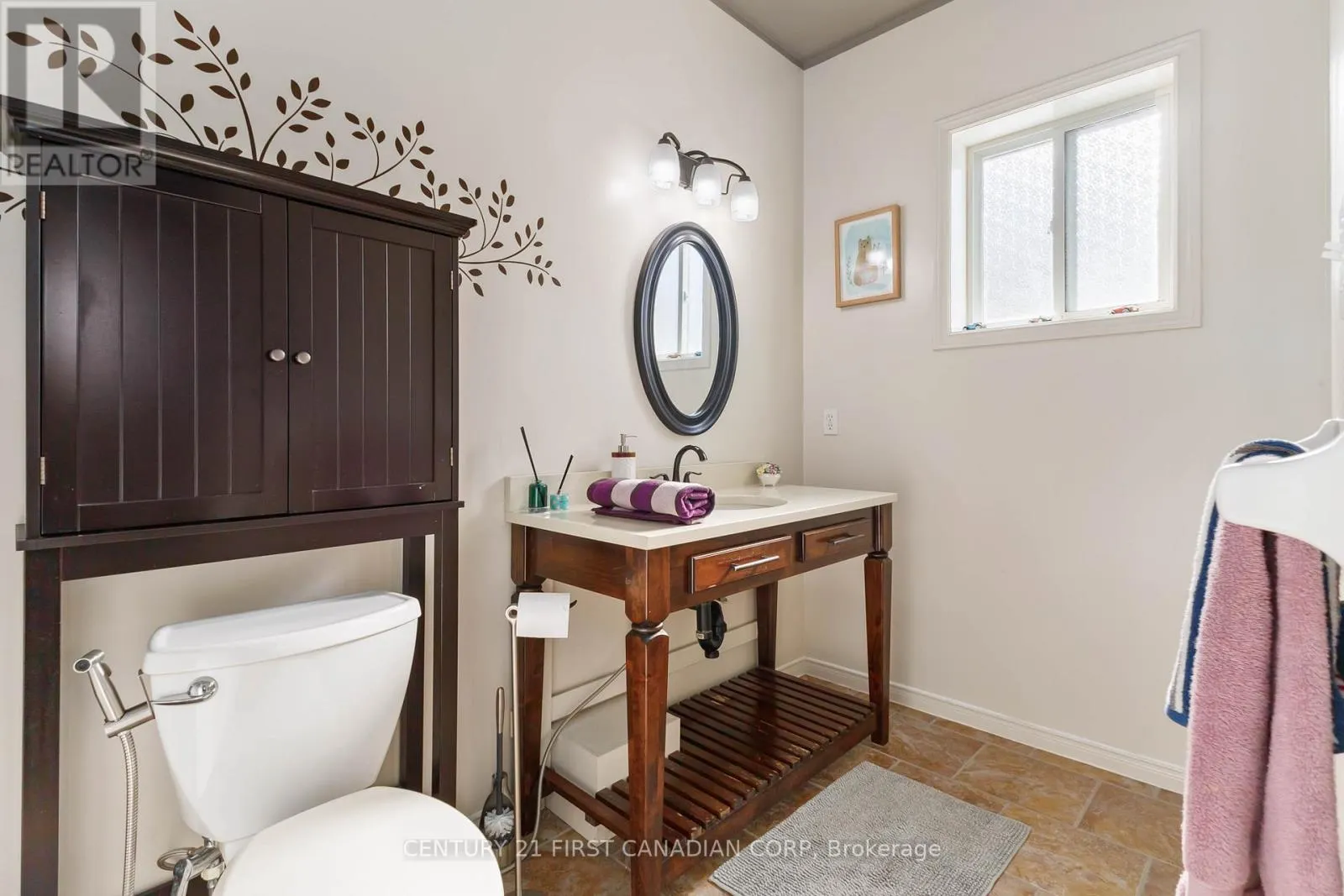 256 WHITE SANDS DRIVE