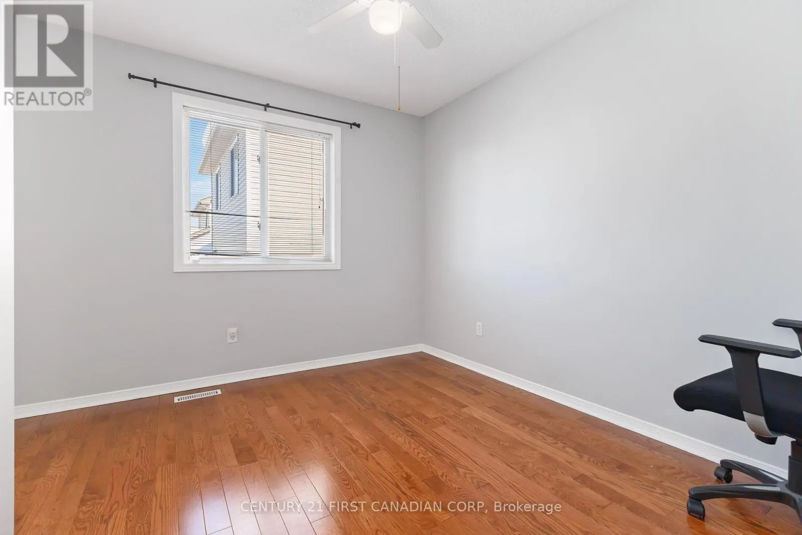 256 WHITE SANDS DRIVE