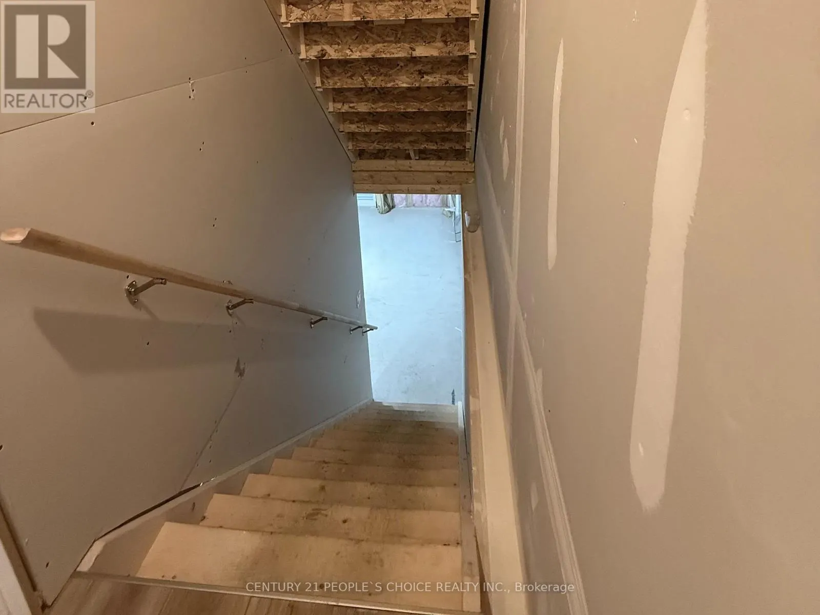 8 WEST MILL STREET