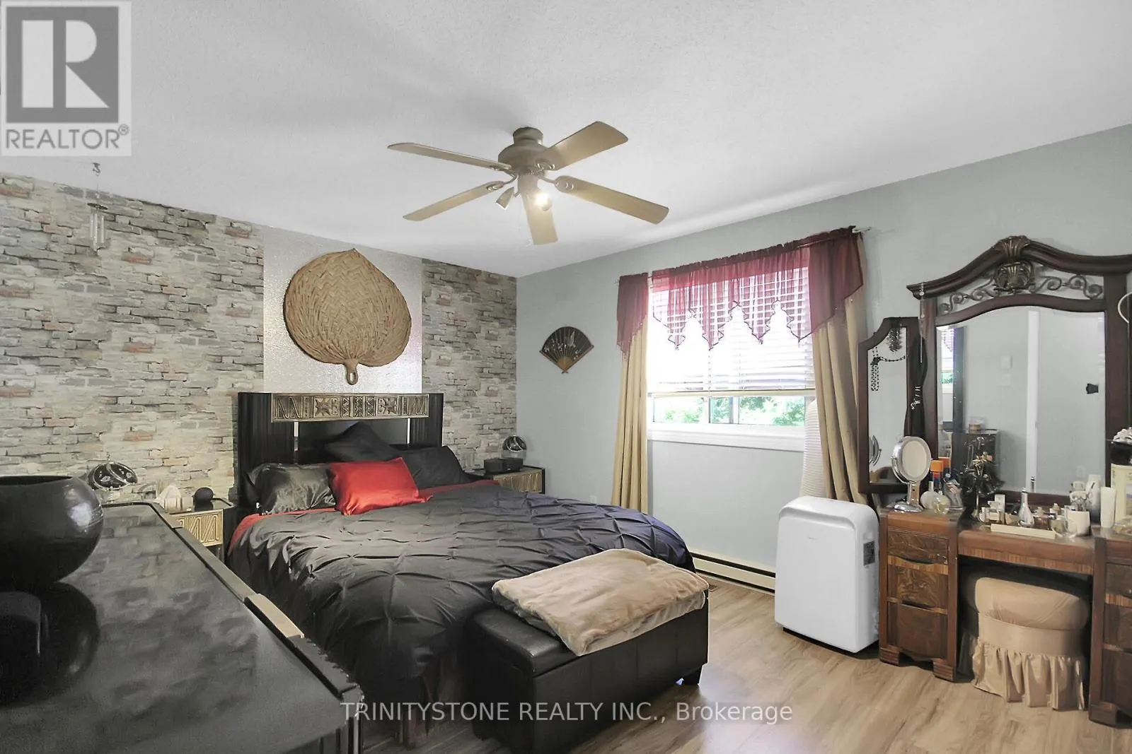 30 - 5620 ROCKDALE ROAD
