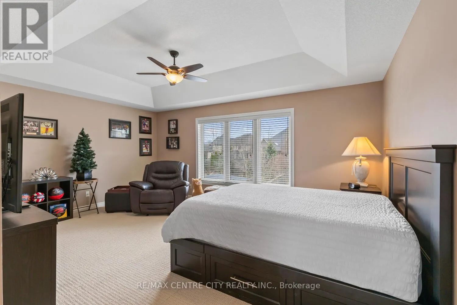 458 EAGLETRACE DRIVE