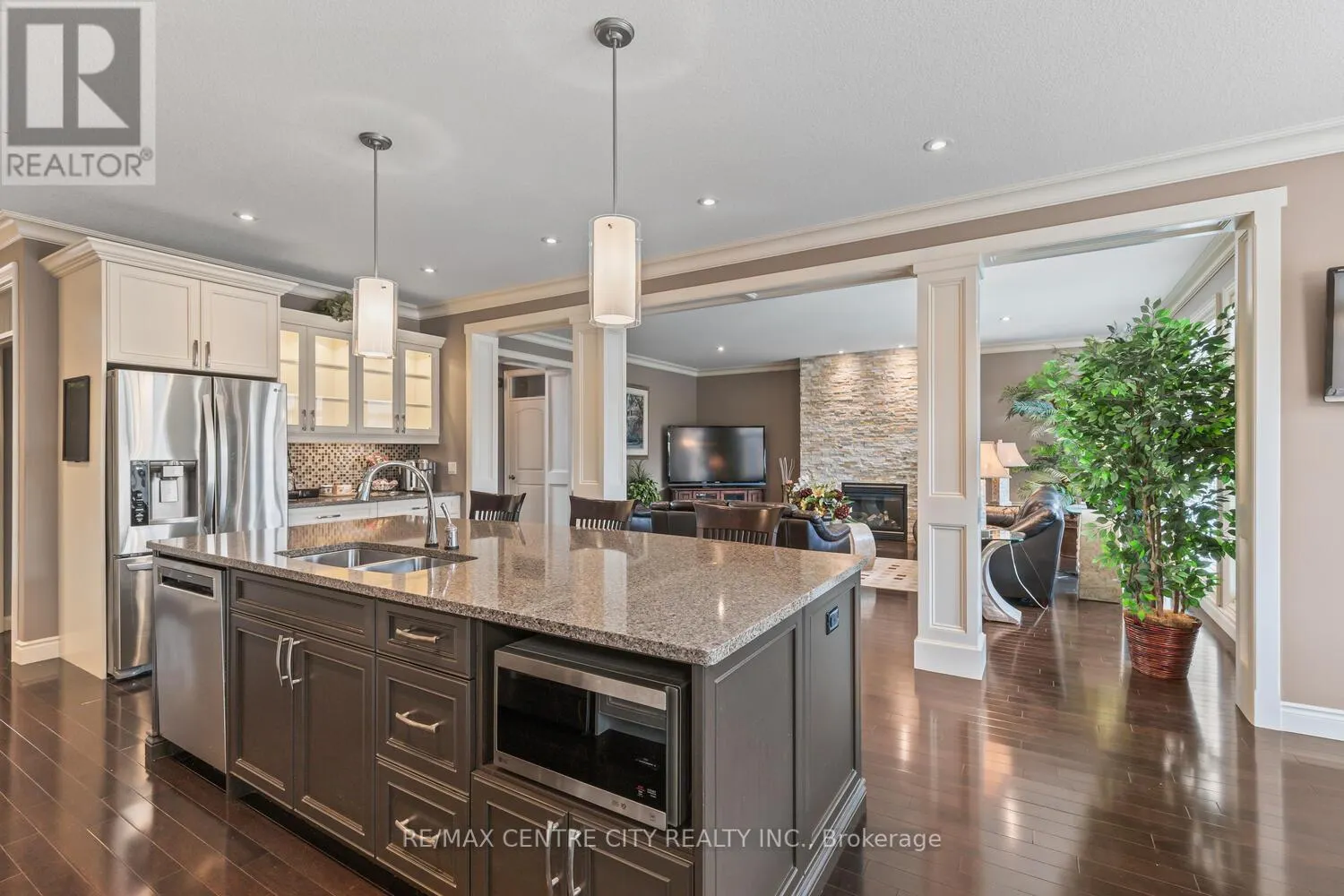 458 EAGLETRACE DRIVE