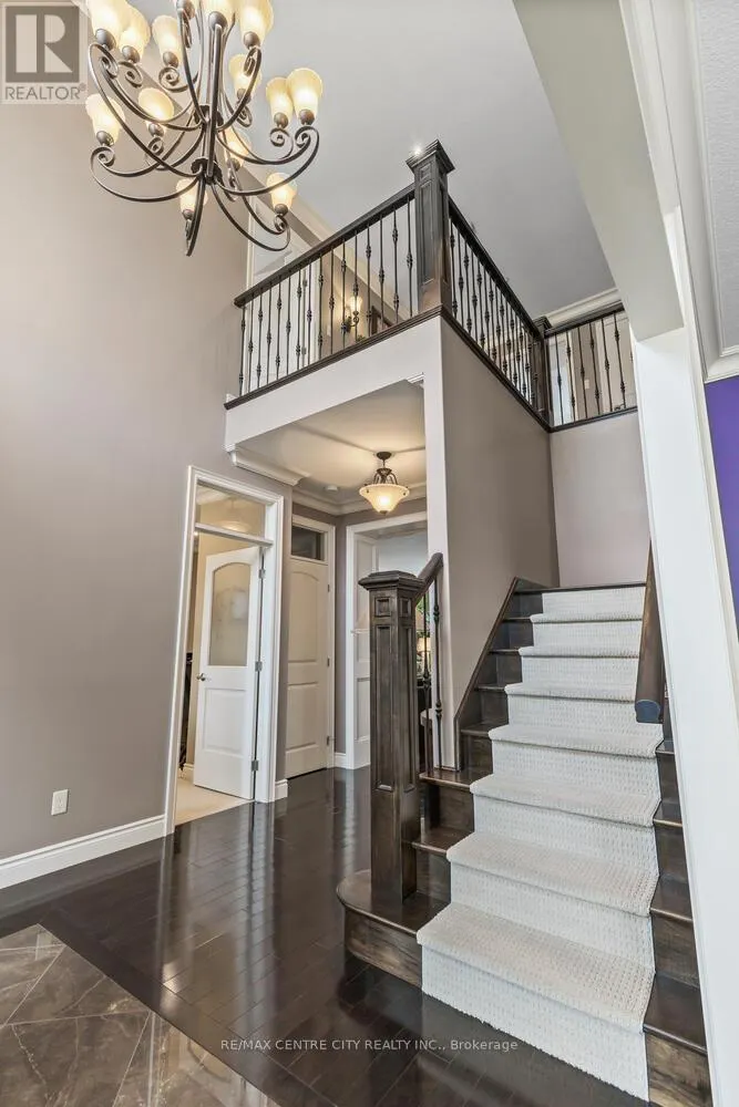 458 EAGLETRACE DRIVE