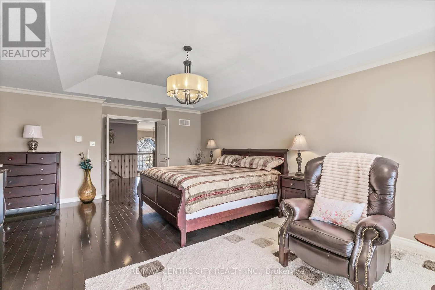 458 EAGLETRACE DRIVE