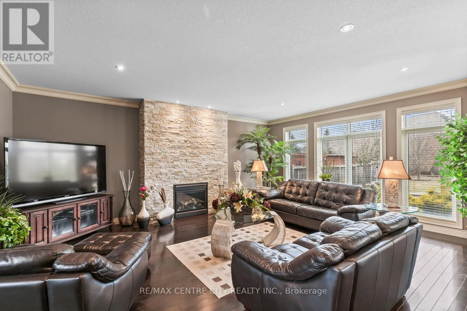 458 EAGLETRACE DRIVE