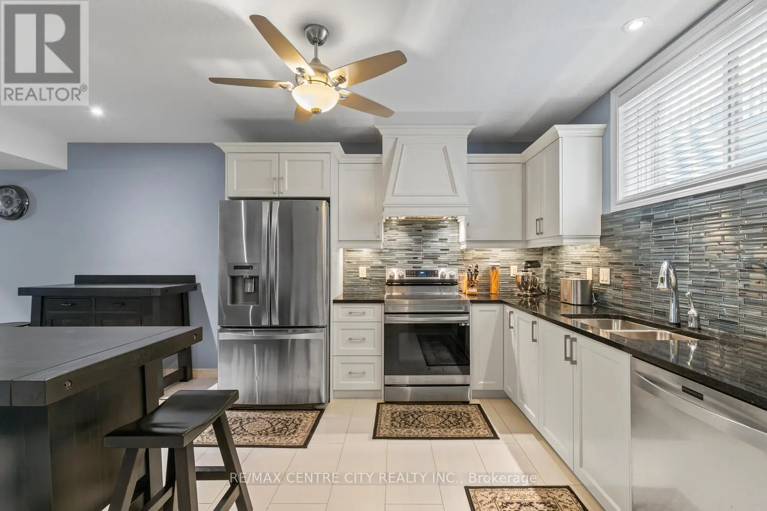 458 EAGLETRACE DRIVE