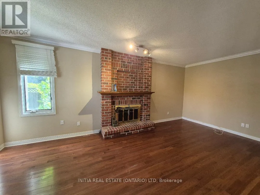 95 WENDY CRESCENT