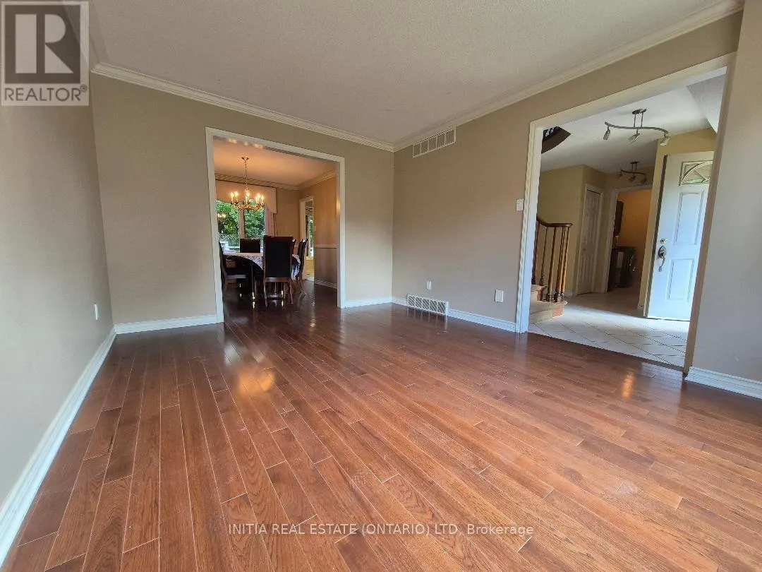 95 WENDY CRESCENT