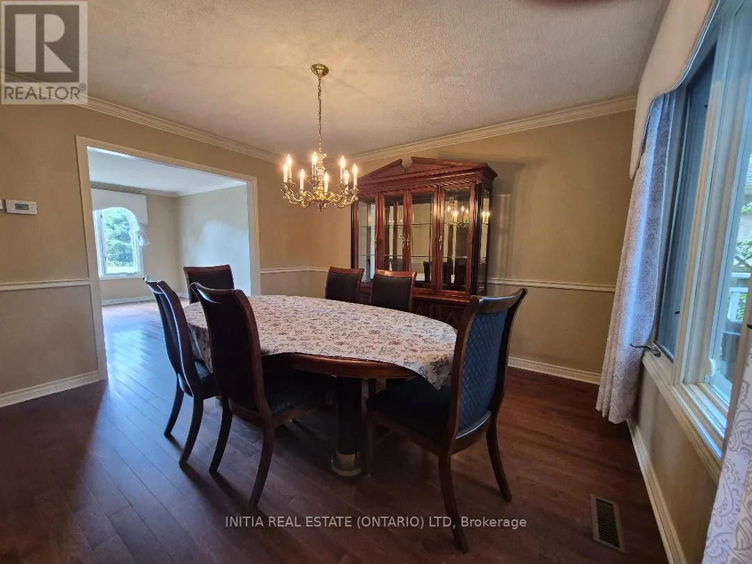 95 WENDY CRESCENT