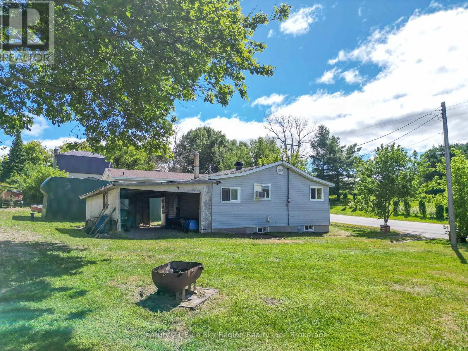 105 BOISVERT STREET