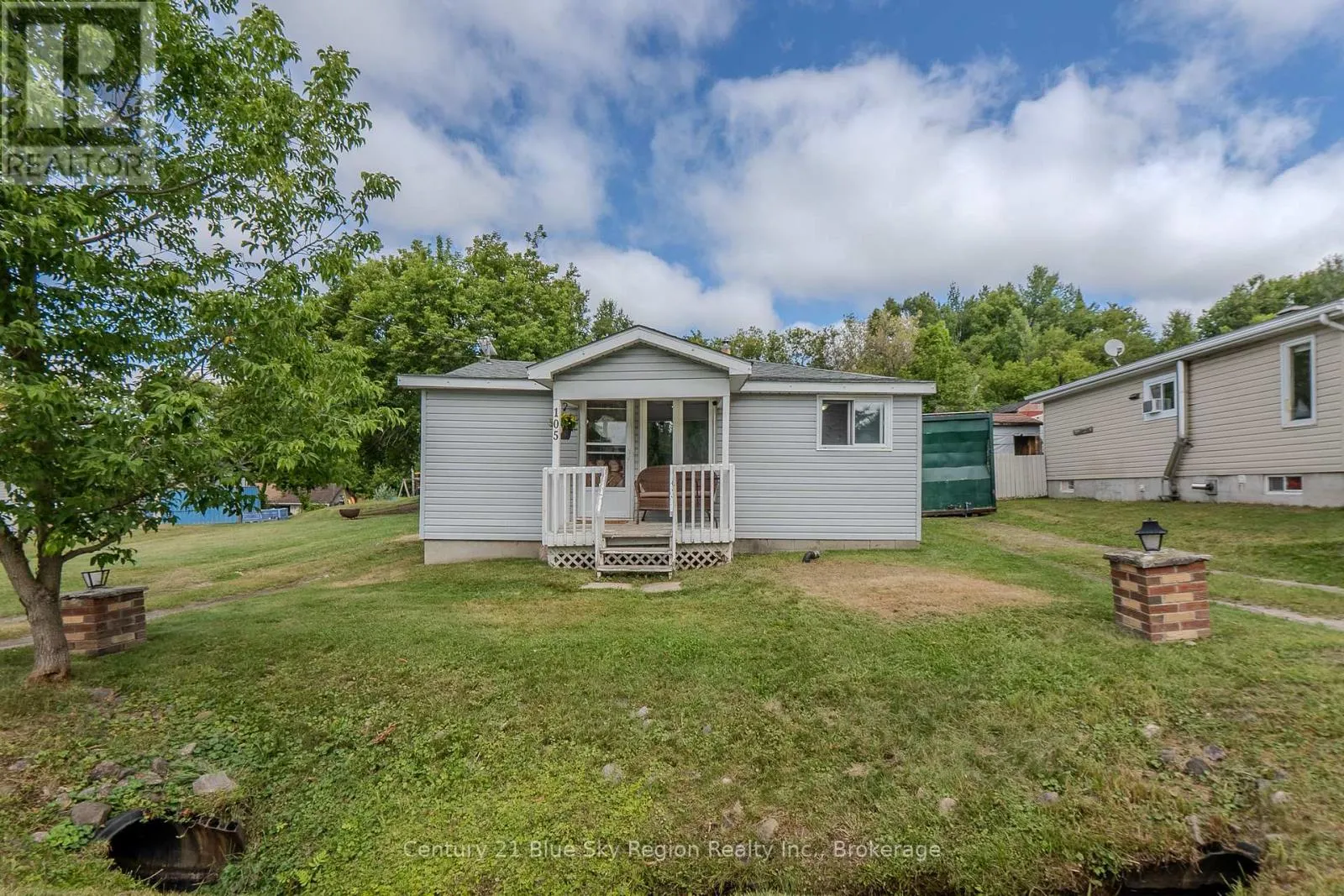 105 BOISVERT STREET