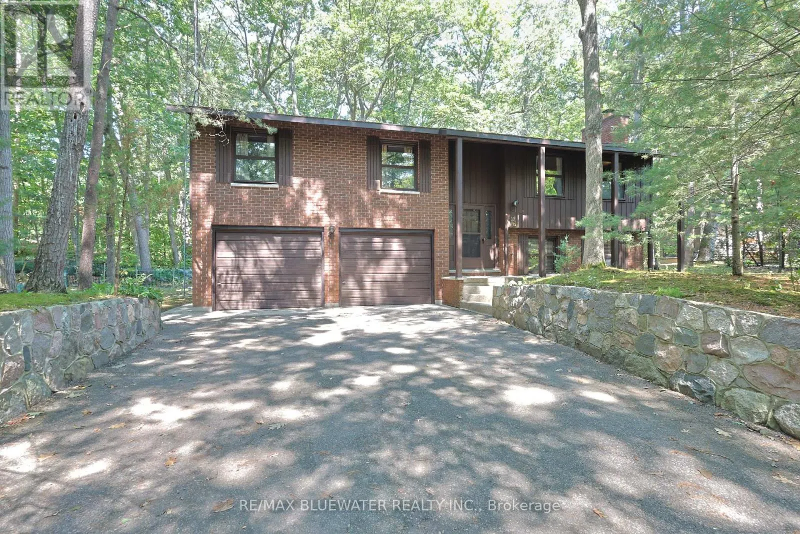 10346 PINES PARKWAY