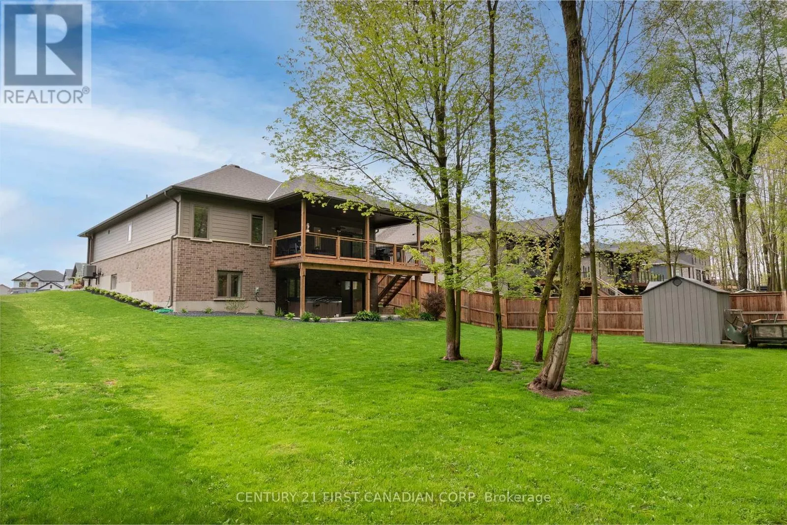 52 KEMP CRESCENT