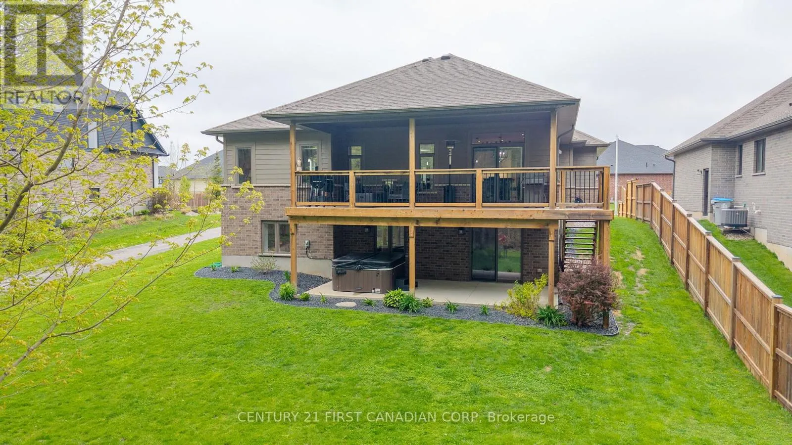 52 KEMP CRESCENT