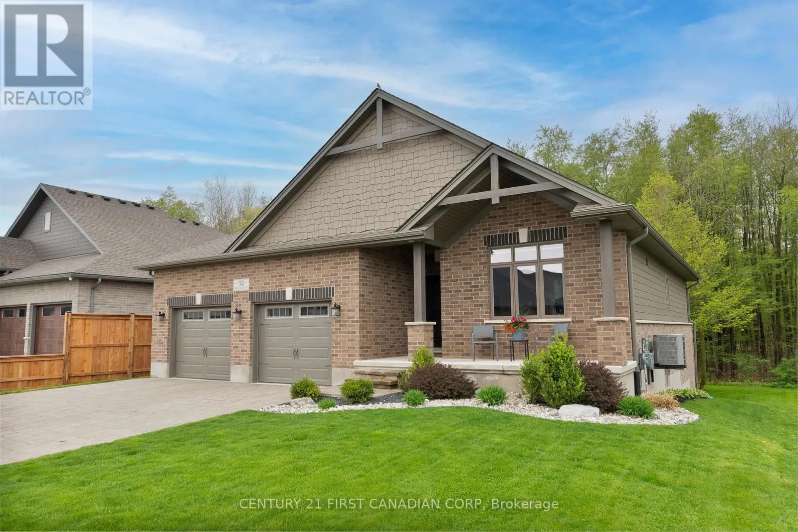 52 KEMP CRESCENT