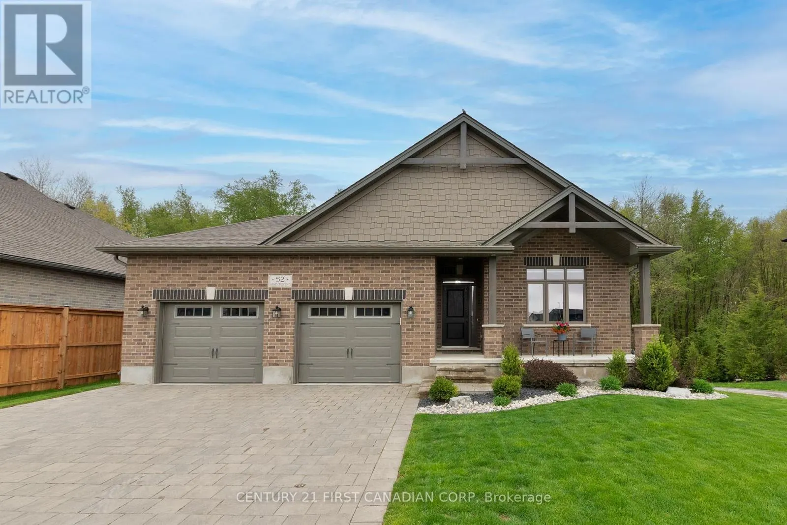 52 KEMP CRESCENT