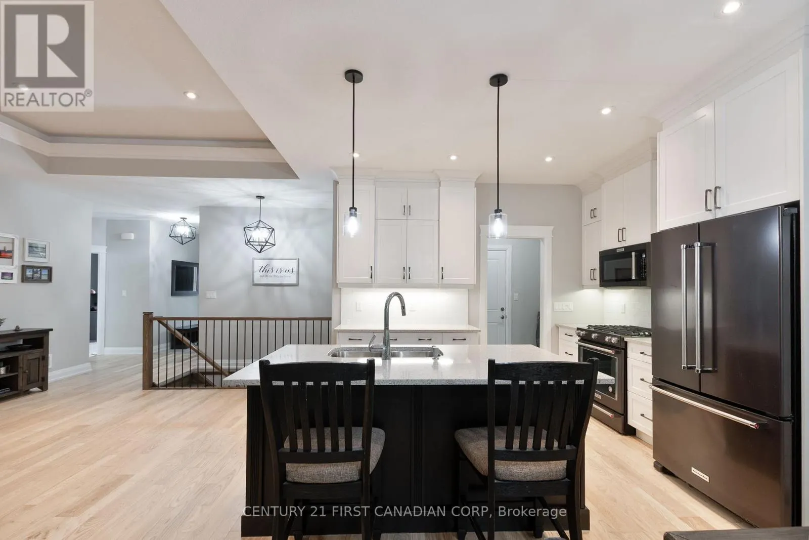 52 KEMP CRESCENT