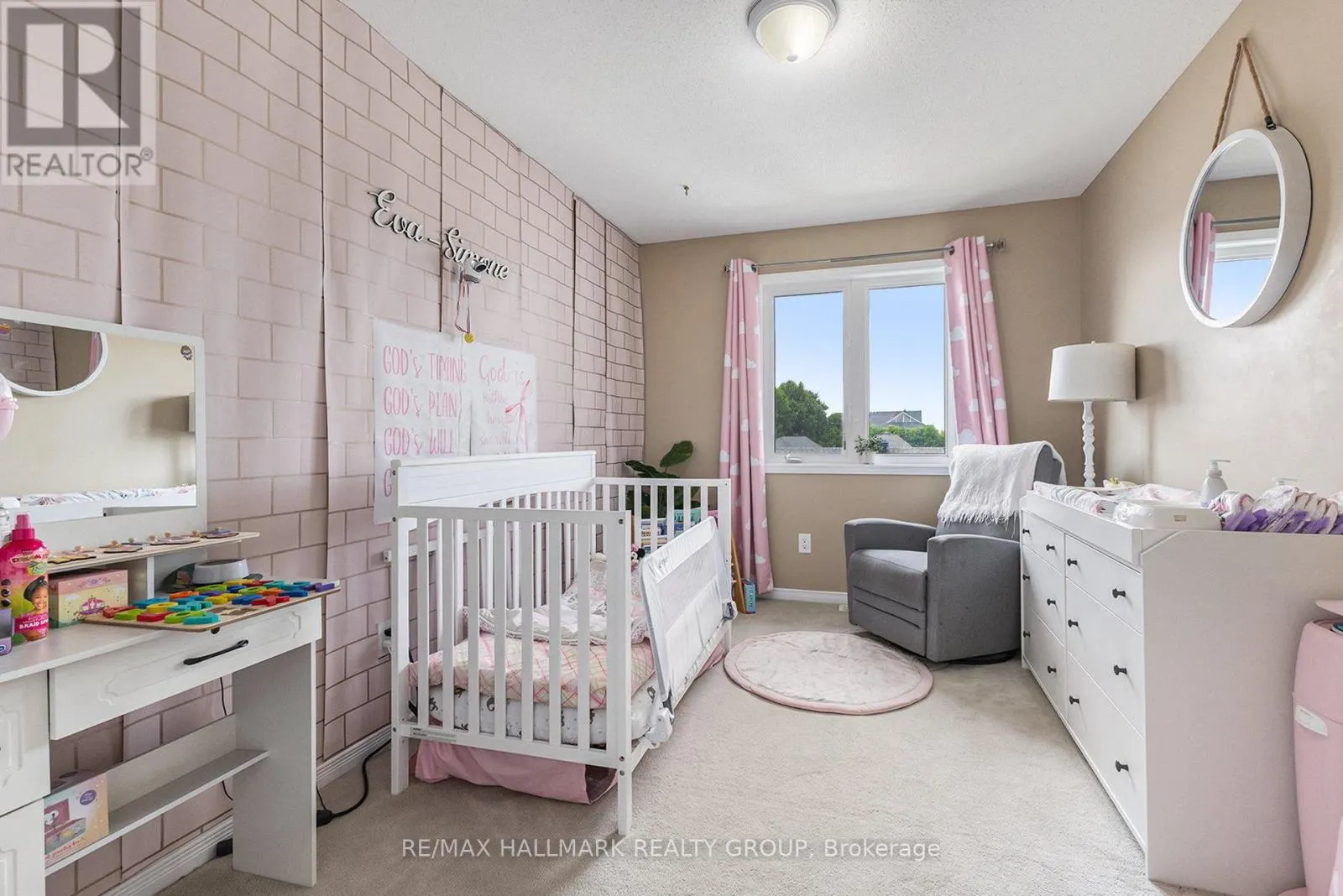 327 GALSTON PRIVATE