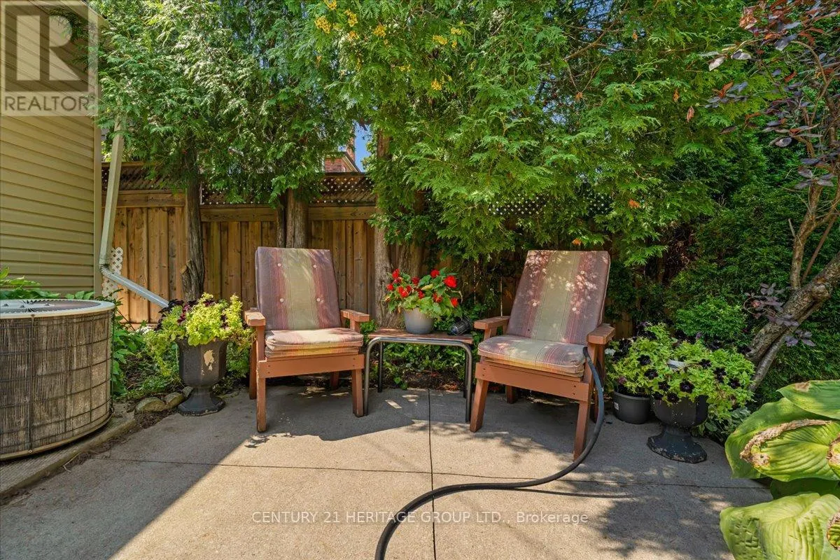 379 CUMBERLAND AVENUE