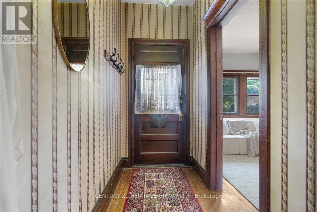 379 CUMBERLAND AVENUE