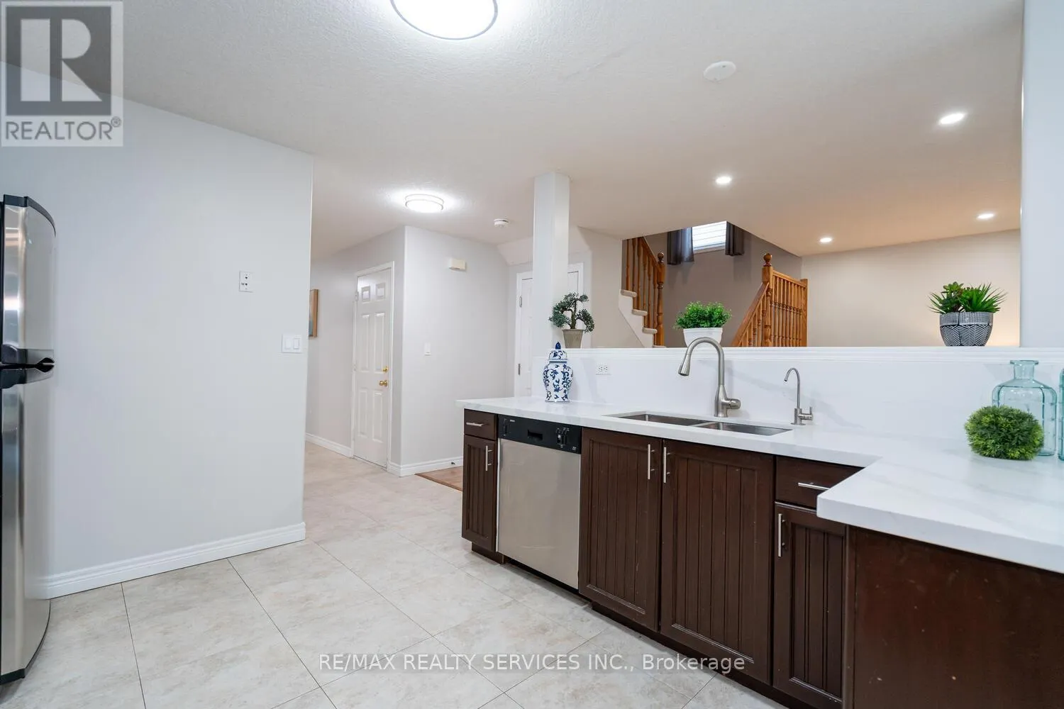 704 BLACK CHERRY STREET