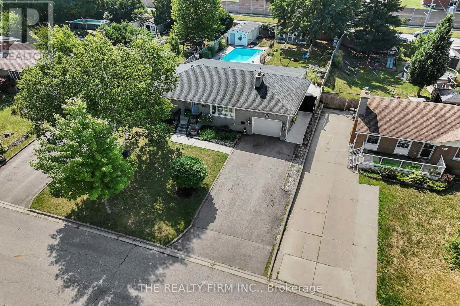 952 EAGLE CRESCENT