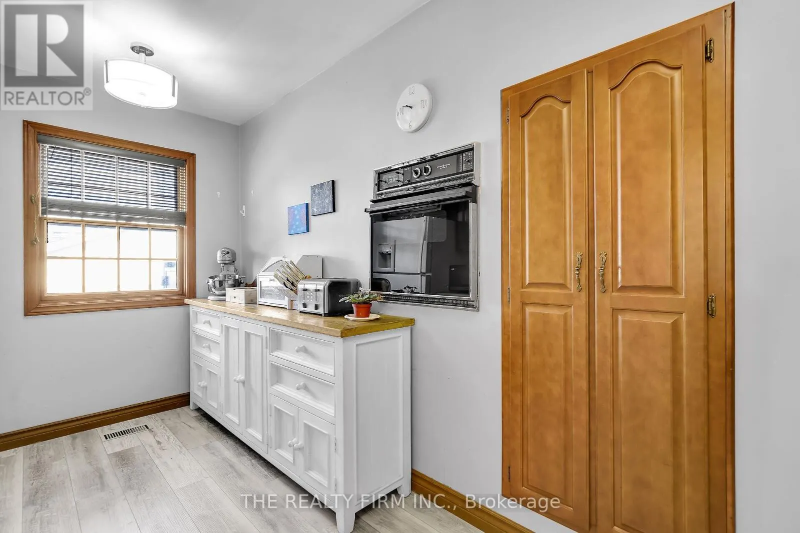 952 EAGLE CRESCENT