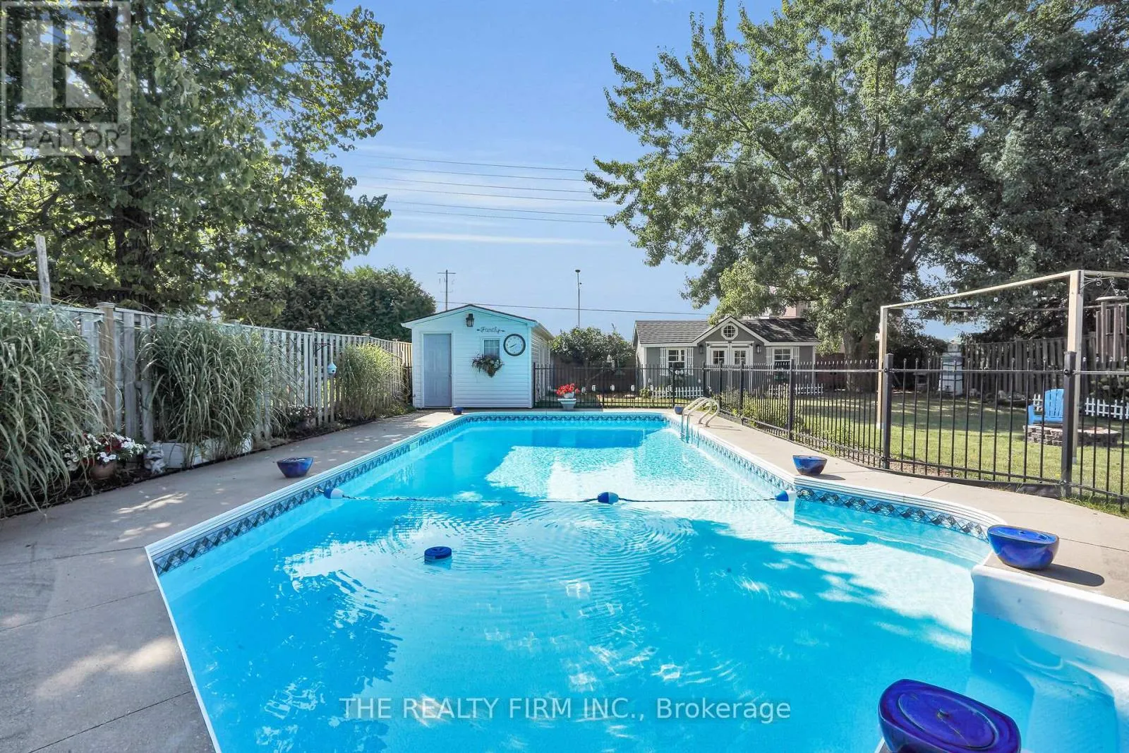 952 EAGLE CRESCENT